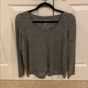 American eagle v neck sweater